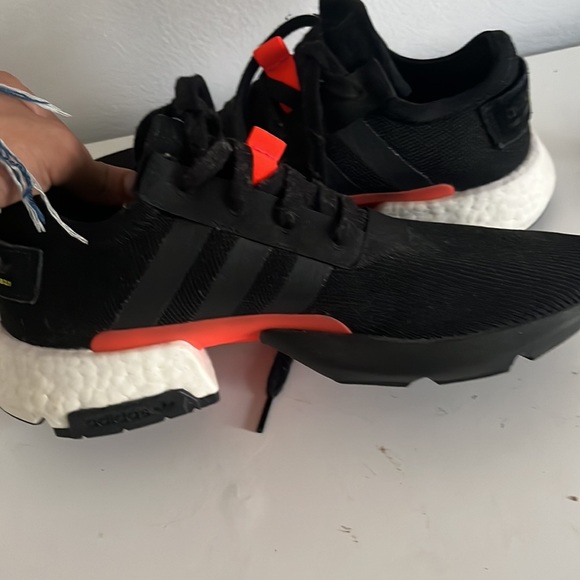 Black Adidas shoes Size 8 - Picture 2 of 3